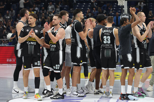 PARNI VALJAK SE RASPAO U TEL AVIVU: Makabi RAZBIO očajni Partizan!