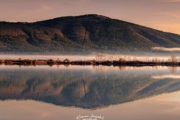 ČUDO PRIRODE KOJE VAM SE NALAZI NADOHVAT RUKE: Magično NESTAJUĆE JEZERO u našem KOMŠILUKU je pravi RAJ (FOTO)