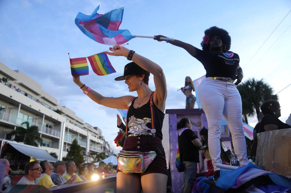 DA LI ZNATE ŠTA ZNAČE SLOVA U IZRAZU LGBTQIA+? Svako ima posebnu simboliku, a ovo su objašnjenja