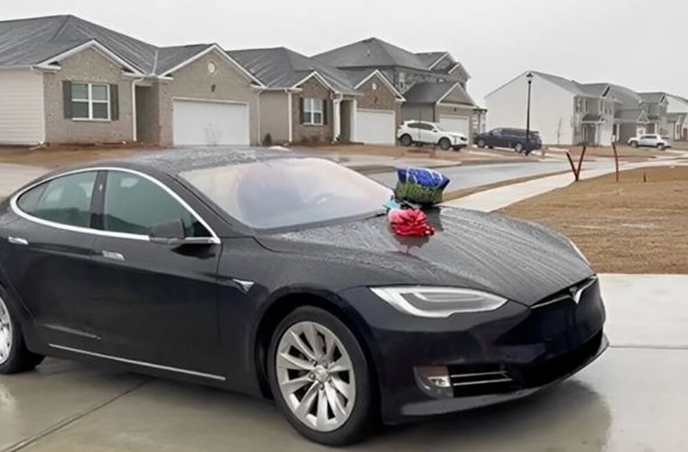Automobil, Tesla