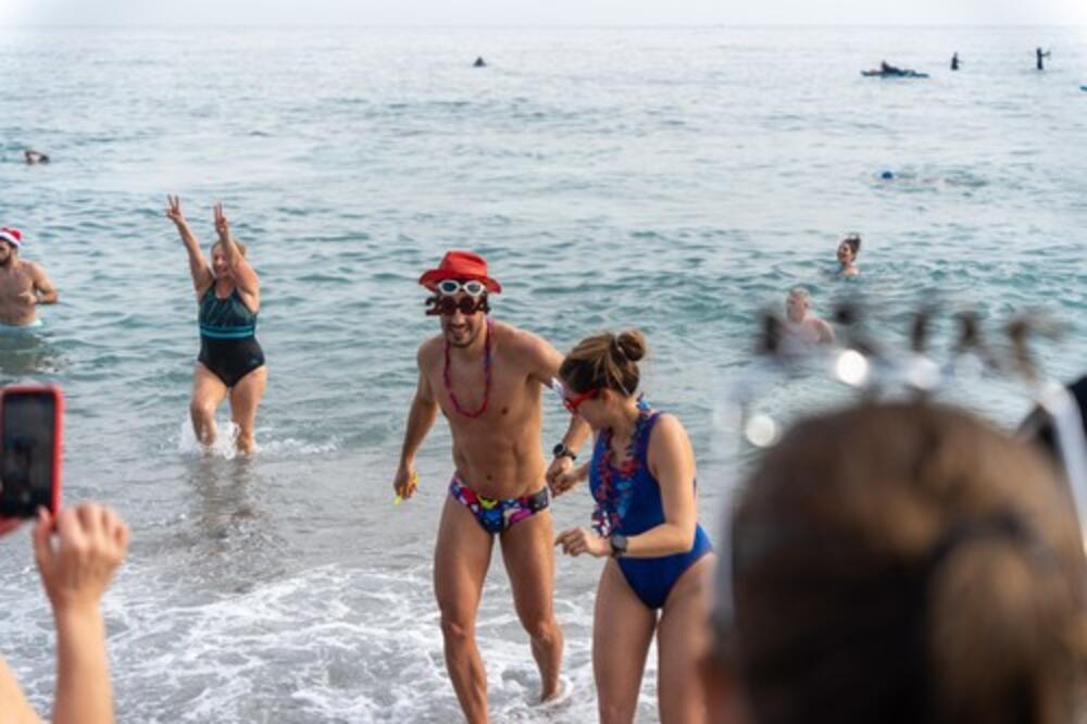 OVO SU SIMPTOMI OPASNIH BOLESTI KOJE VREBAJU NA PLAŽAMA: Čim izađete iz vode zarazite se, pa molite za Hitnu pomoć