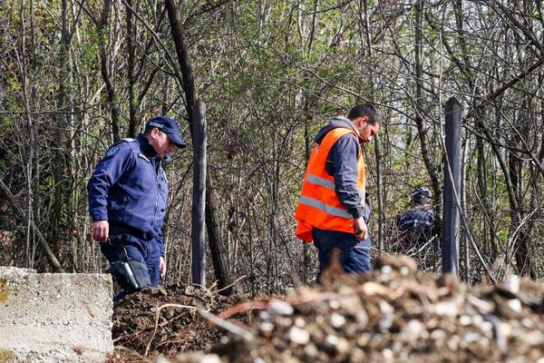 POLICAJCI KOPAJU ZEMLJU KOD MESTA GDE JE NESTALA MALA DANKA: Najnovije informacije