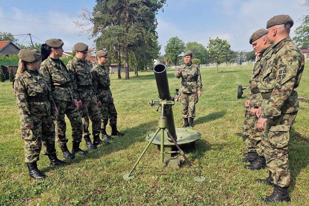 Ko će služiti vojni rok kraće od 75, a ko 155 dana? Ovo su 3 vrste regruta, proverite u koju grupu vi spadate!