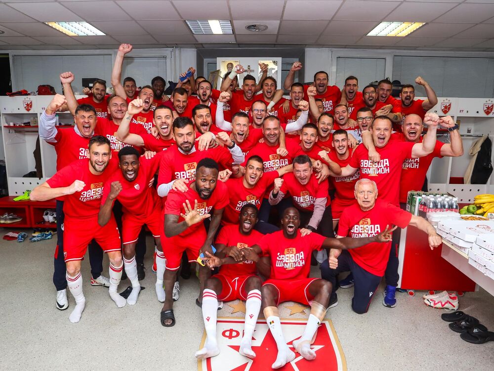 Fudbaleri Crvene zvezde slave sedmu šampionsku titulu zaredom