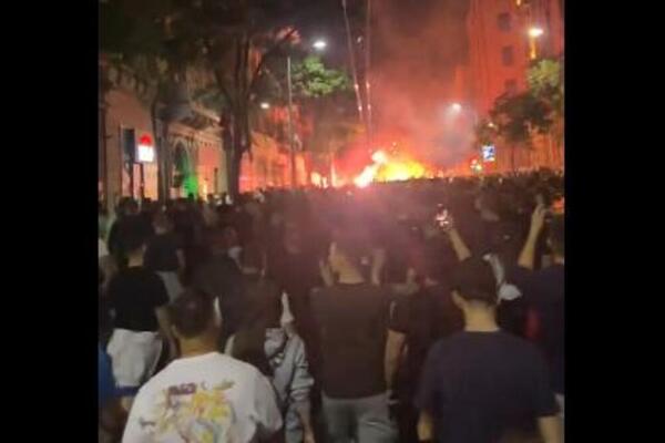 DELIJE OKUPIRALE BEOGRAD! Nezapamćena proslava ZVEZDINE TITULE! (VIDEO)