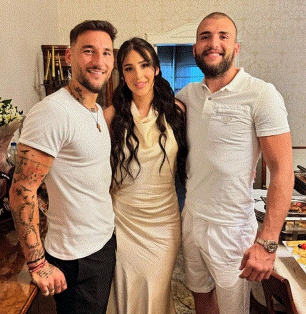 Veljko, Anastasijin brat, na svom Instagram profilu podelio je fotografiju sa mladencima