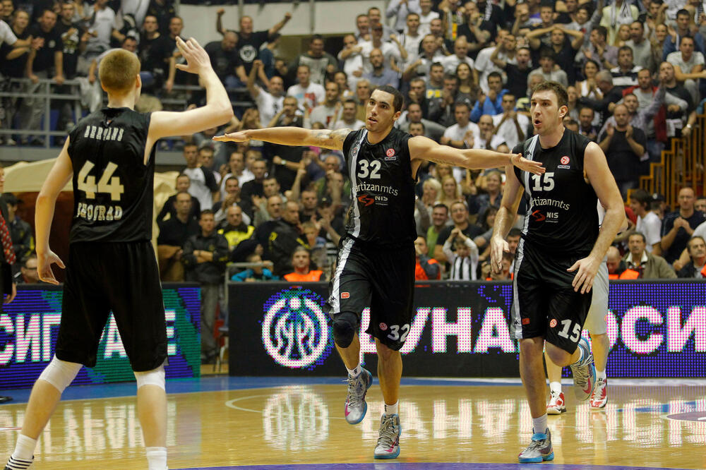 "AKO ME BUDU ŽELELI, VRAĆAM SE U PARTIZAN!" Ko je bio Dru Gordon, ljubimac Grobara? (VIDEO/FOTO)