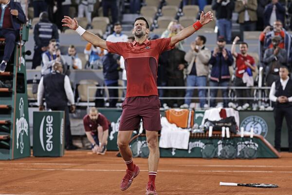 "KADA ME SVI OTPIŠU, TAD SE ZAINATIM!" Nole citirao legendarne reči Kobija Brajanta (FOTO)