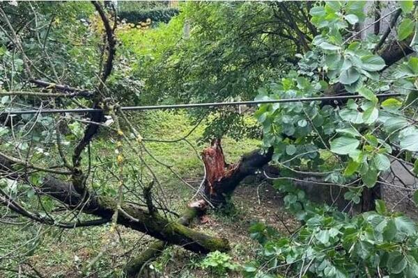 HOROR NEVREME U ČAČKU RUŠILO SVE PRED SOBOM: Slike su tu kao dokaz, ovo je NEZAPAMĆENO (FOTO)