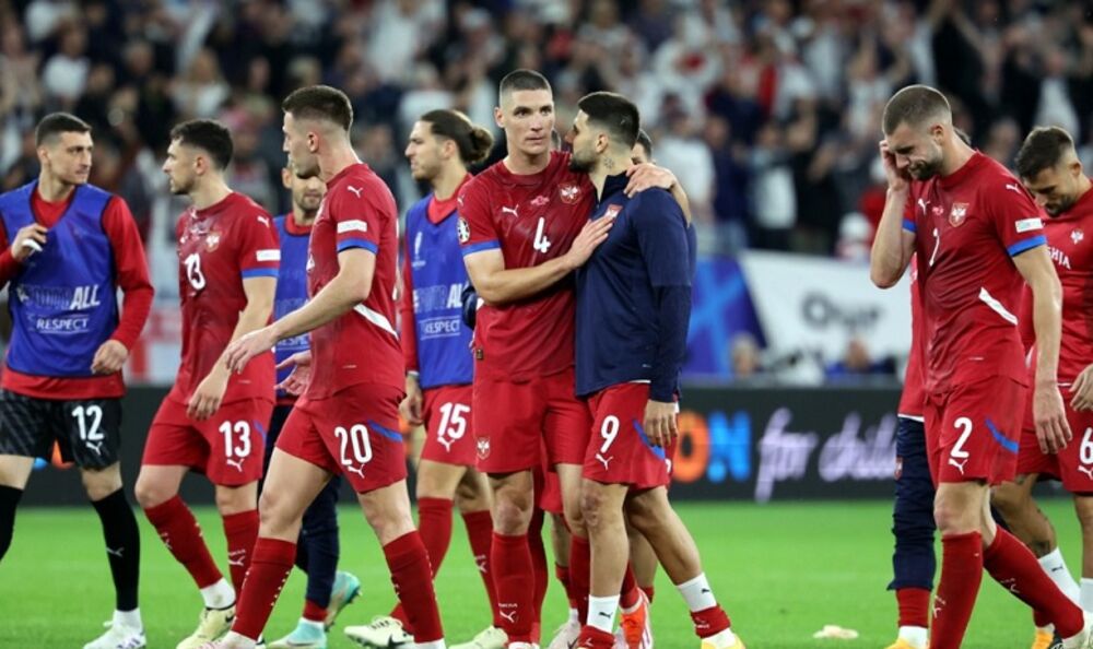 Fudbaleri Srbije nakon poraza od Engleske u prvom kolu Evropskog prvenstva grupe C