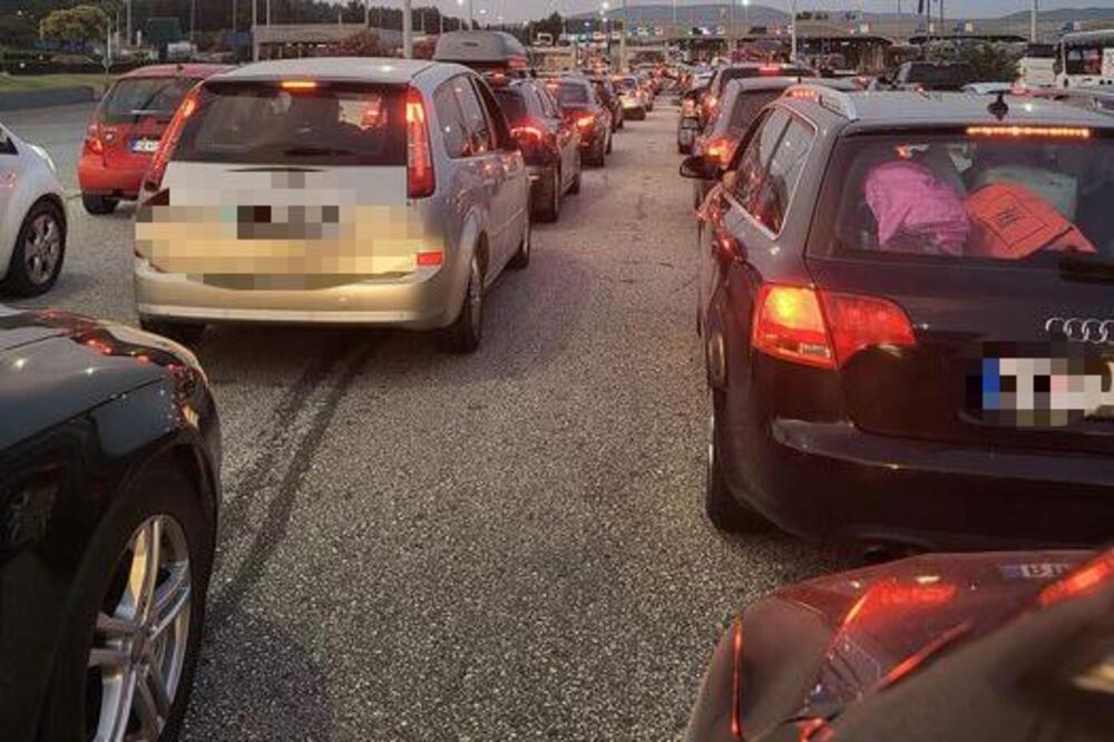 AKO USKORO KREĆETE ZA GRČKU, SPREMITE DEBELE ŽIVCE! Nepregledne kolone na ulazu u zemlju, BIĆE JOŠ VEĆI HAOS (FOTO)