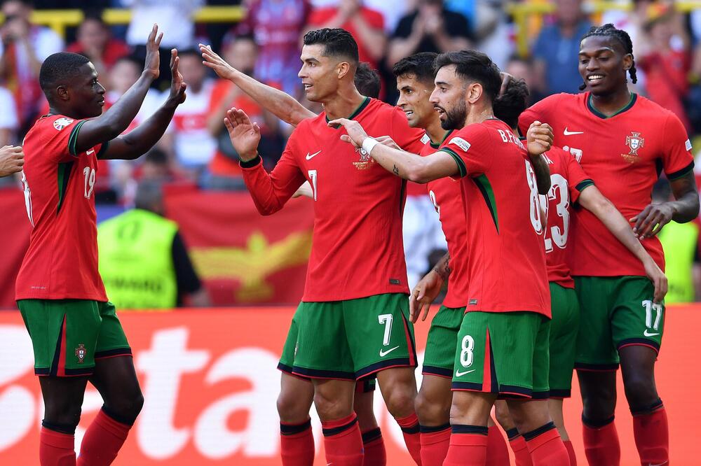 MNOGO SU JAKI: Portugal razbio Tursku i osvojio prvo mesto u grupi!