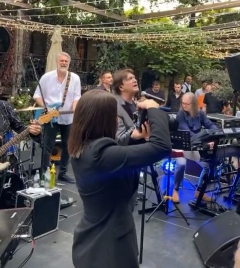 Zdravko Čolić peva na venčanju sina srpskog biznismena
