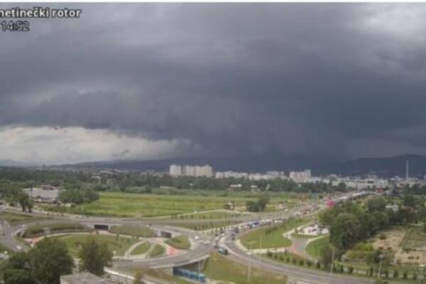 CRNI OBLAK NAD ZAGREBOM: Crveno upozorenje u Hrvatskoj, ogromno nevreme donelo grad, kišu i vetar (VIDEO)