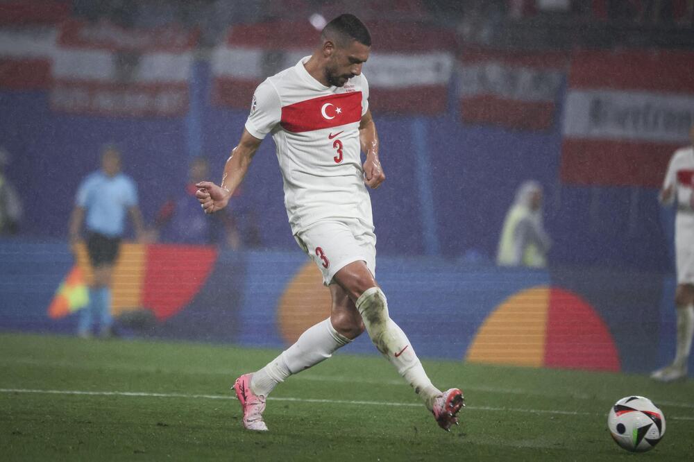Turski fudbaler potezom uznemirio Srbiju - UEFA ga brutalno kaznila!