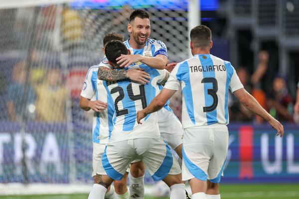 MESI NASTAVLJA DA POMERA GRANICE: Argentinci srušili Kanadu za finale Kopa Amerika!