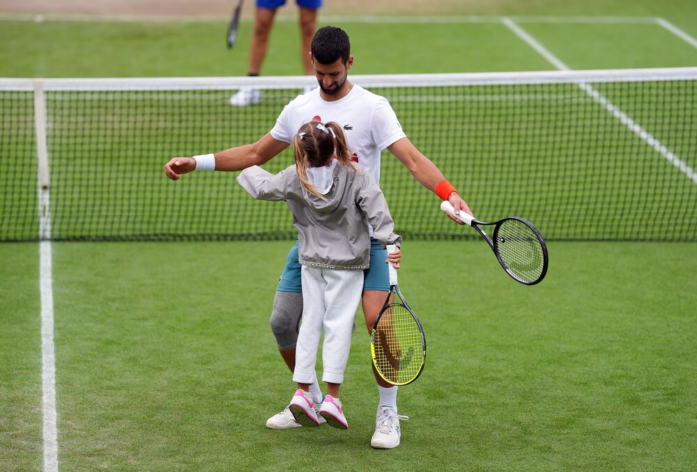 Novak sa ćerkom Tarom