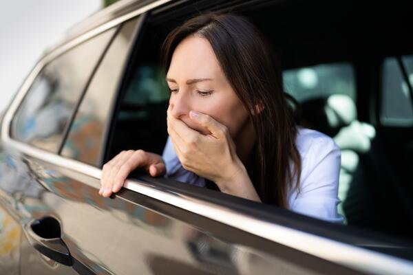 Kristina se uhvatila za kvaku automobila, pa se sledila "Kad sam shvatila šta je to, obuzeo me strah!"