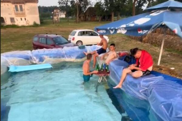 Napravili bazen usred ničega od samo 3 stvari: Ljudi oduševljeni idejom, sad bi svi da se rashlade! (VIDEO)