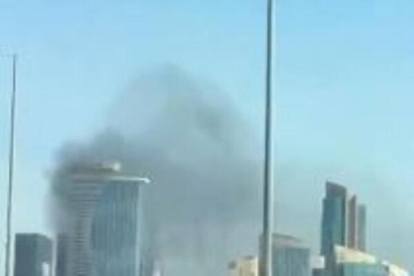 Gori hotel u Dohi! Zapalila se fasada, a onda je buknula cela zgrada - strašan prizor (VIDEO)