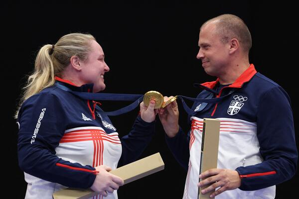 Arunovićeva i Mikec osvojili srebrnu medalju na Evropskom prvenstvu!