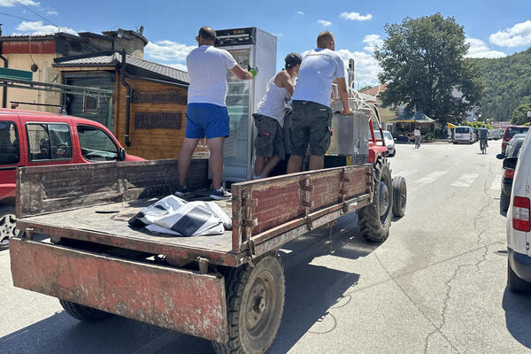 Ovo su cene jagnjetine na Saboru trubača u guči: Evo koliko košta Svadbarski kupus, ovo je cenovnik!