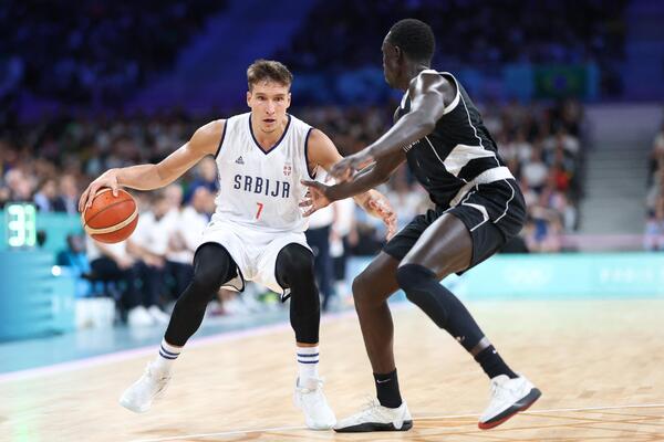 "Grci bi trebalo da mu pošalju lep poklon!" Legendarni as oduševljen Bogdanovićevom partijom (Foto)