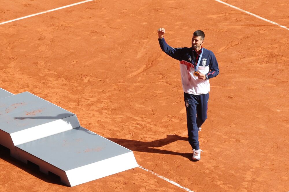 Novak Đoković sa zlatnom medaljom na Olimpijskim igrama u Parizu