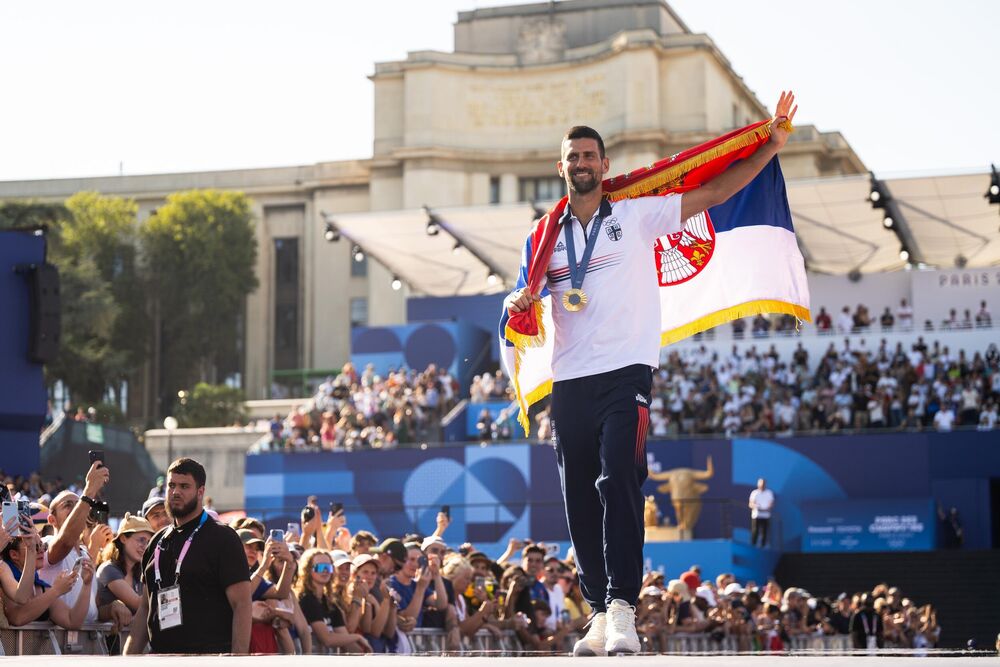 Novak Đoković sa zlatnom medaljom na Olimpijskim igrama u Parizu