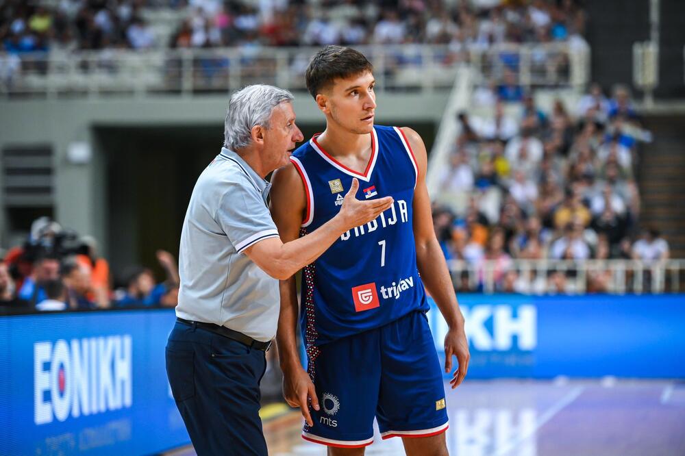 Srbija čeka povratak Pešića, a on uhvaćen na utakmici Evrolige (Foto)