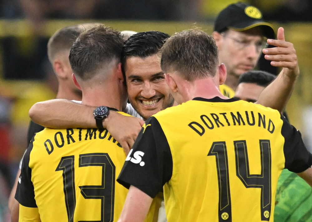 Fudbaleri Borusije Dortmund u drugom kolu Bundeslige na meču protiv Ajntrahta iz Frankfurta