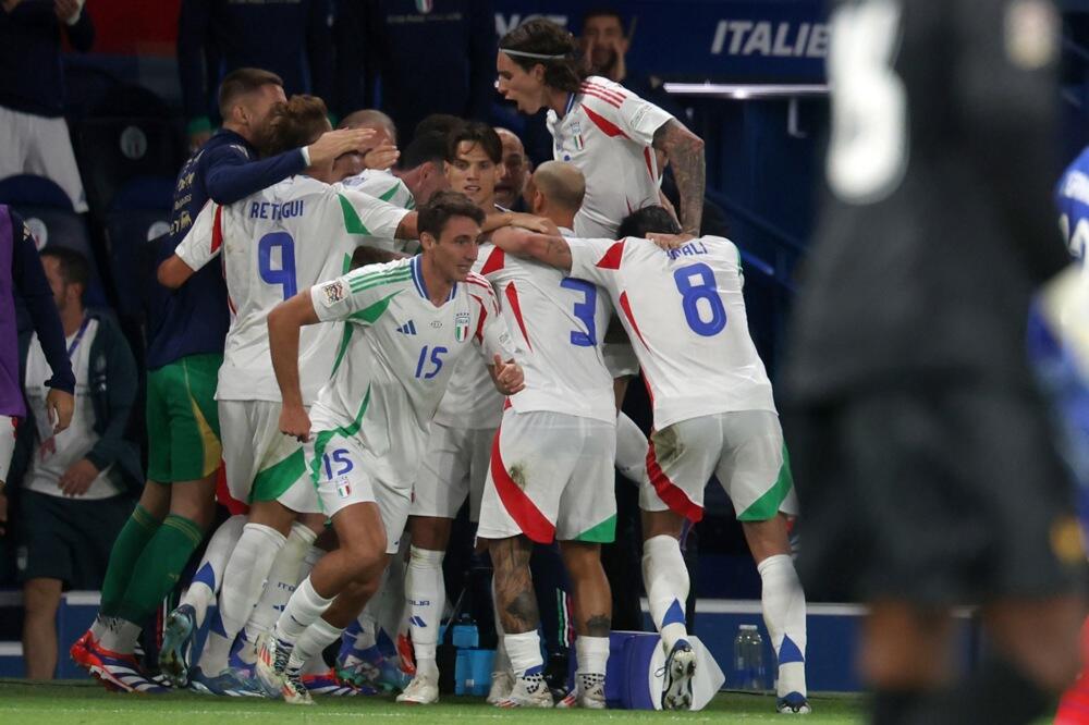 Italija preokretom poništila istorijski gol Francuske - Robijevi Crnogorci "upecani" na Islandu (Foto)