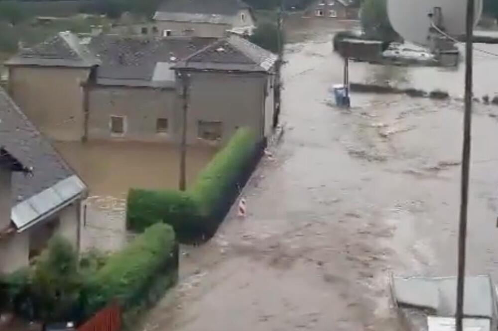 Poplave uništavaju Evropu, zemlje pod nogama ciklonu Boris: Izlila se Morava, grad potopljen za 10 minuta! (VIDEO)