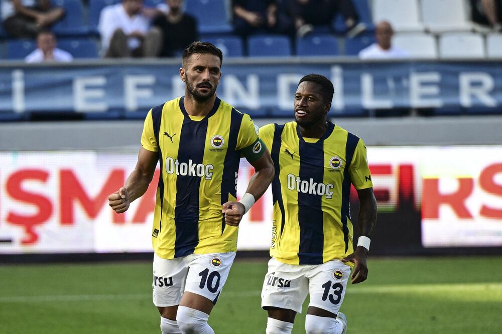 Gol i asistencija Dušana Tadića u pobedi Fenerbahčea (Video)