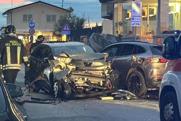 Drugari učenica koje je pokosio "mercedes" na licu mesta saznali da su izgubile živote! Scene kao iz horora (FOTO)