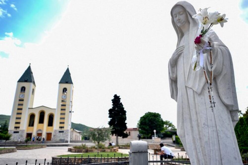 Vatikan doneo odluku o Međugorskom fenomenu koji vernike ostavlja bez teksta: Evo šta kažu o ukazivanju Gospe!