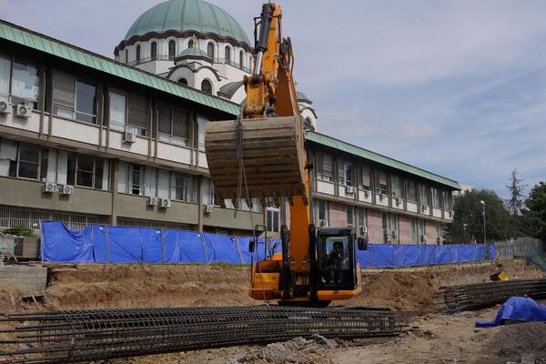 Počeli radovi na izgradnji podzemne garaže u Skerlićevoj ulici: 365 novih parking-mesta u centru Beograda (FOTO)