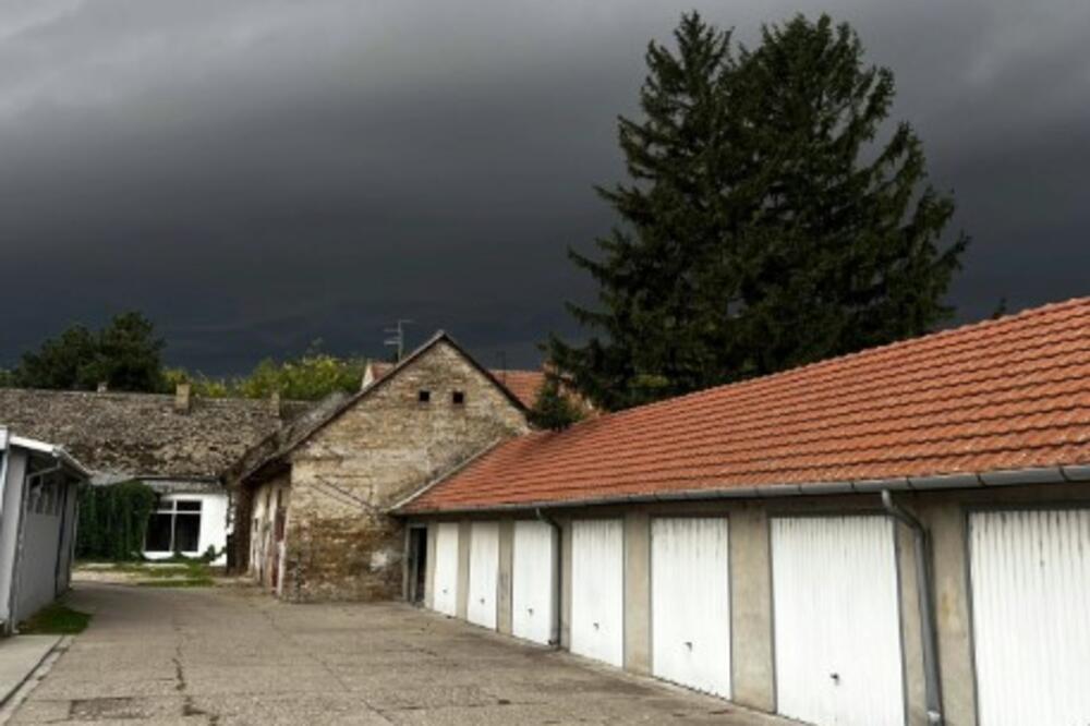 Nevreme samo što se nije sručilo na Beograd! Oglasio se RHMZ, evo šta će biti u narednim satima! (FOTO)