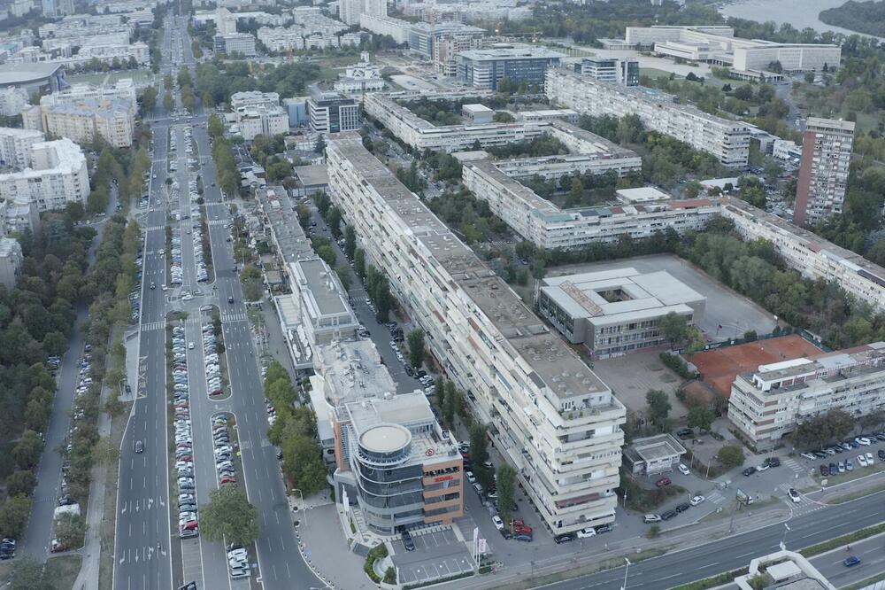 Gradili je šest godina, zovu je "Kineski zid": Ovako izgleda najduža zgrada u Beogradu