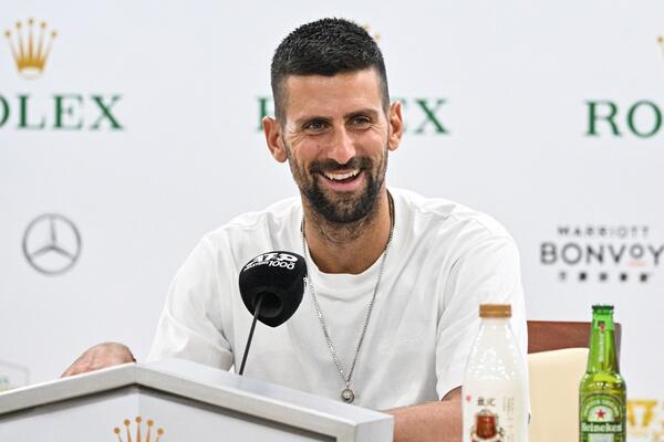 Novak uhvaćen u Sloveniji pre puta u Rijad (Foto)