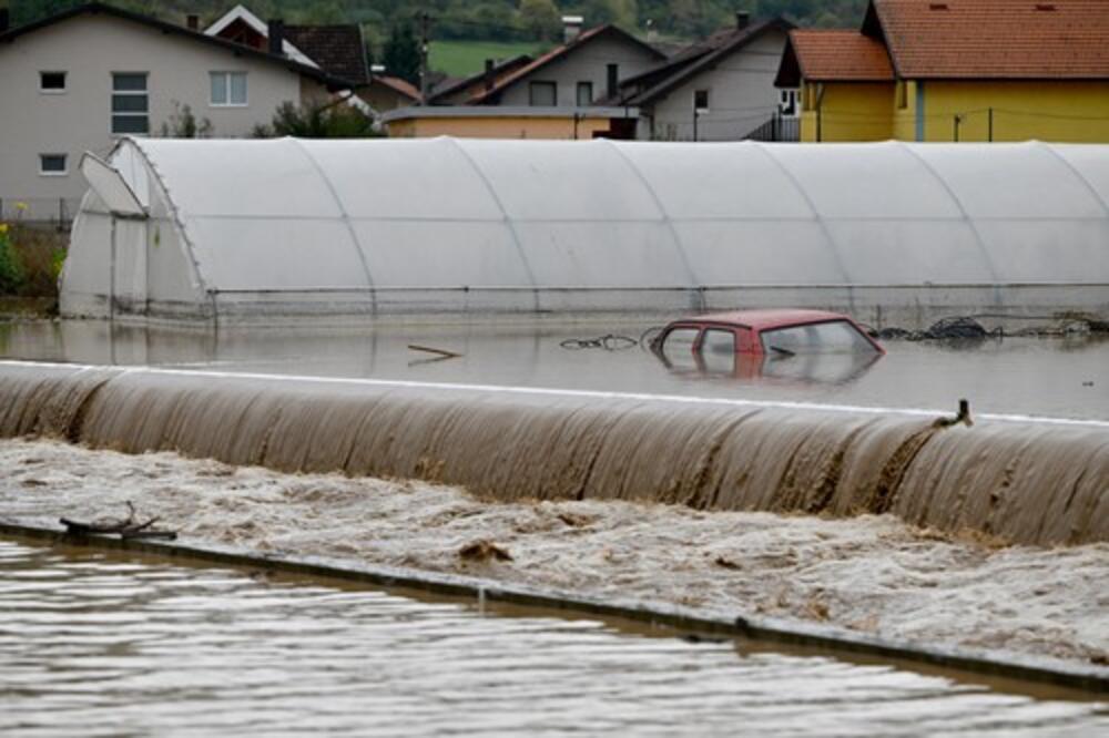 Otac i sin spasili 10 ljudi iz poplava, a onda je bujica odnela sina... Stravičnim vestima iz Jablanice nema kraja!