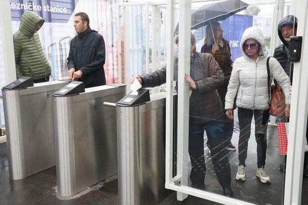 ZAŠTO KUPOVATI KARTE ZA AUTOBUS ONLINE? Uštedite vreme i živce, olakšajte put, a OVO uradite kad dođete na stanicu