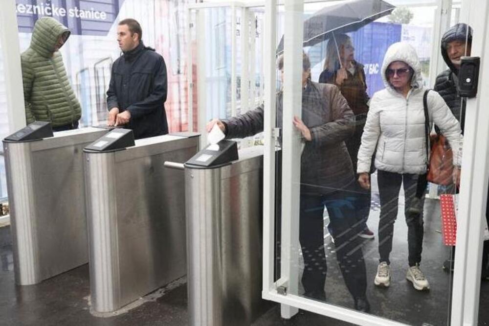 ZAŠTO KUPOVATI KARTE ZA AUTOBUS ONLINE? Uštedite vreme i živce, olakšajte put, a OVO uradite kad dođete na stanicu