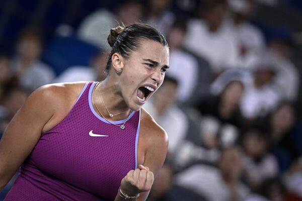 Sabalenka osvojila treću uzastopnu titulu! Posle tri seta pobedila domaću teniserku za 17-0 (Video)