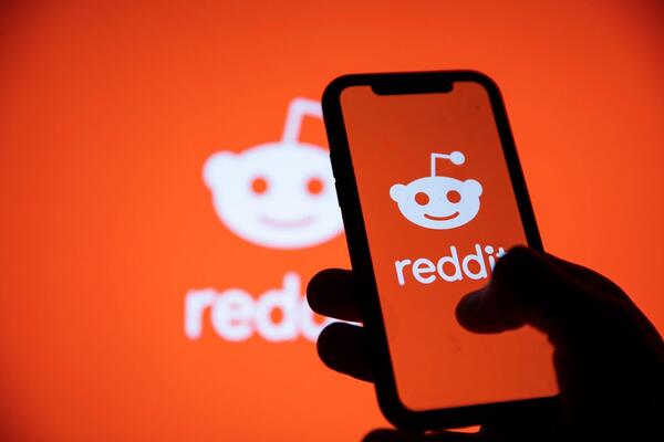 Pao Reddit! Veliki broj prijava od strane korisnika