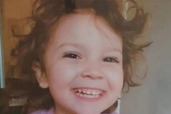 Ovo je Emilija (4) koja je umrla posle posete zubaru! Sumnja se da je ovo uzrok neviđene tragedije