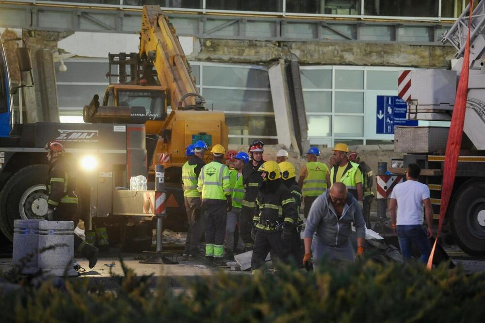 Svi uhapšeni zbog pada nadstrešnice na Železničkoj stanici Novi Sad biće saslušani danas!