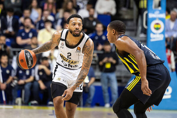 Kako su igrali, dobro su prošli! Fener razbio Partizan, šta je sa Brendonom Dejvisom?