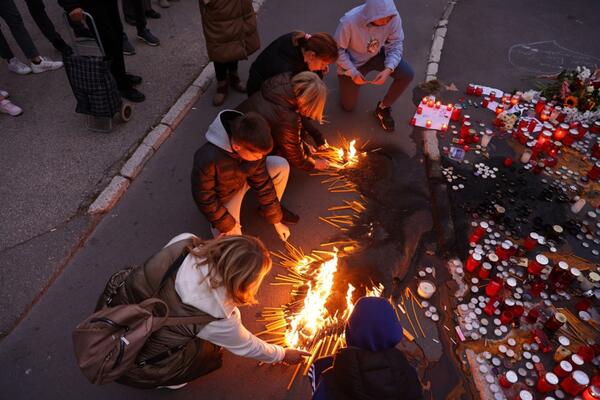 Objavljen raspored sahrana stradalih u tragediji koja je zavila Srbiju u crno za danas i sutra: Cela zemlja tuguje!