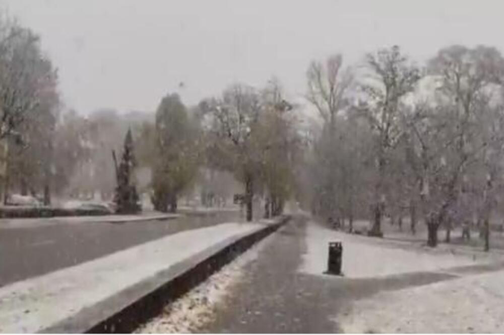 Zabeleo se region! Sneg veje bez prestanka, izdato hitno upozorenje (FOTO/VIDEO)